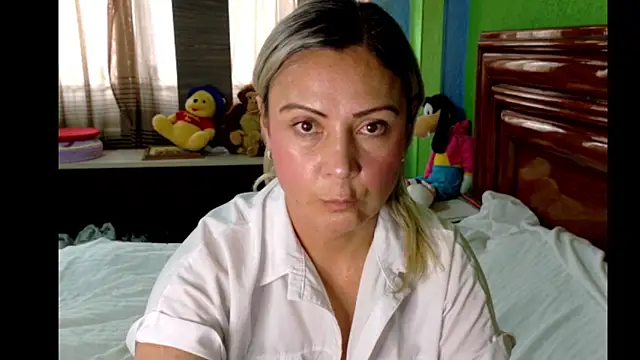  Charlize theron  online show from 04.06.26