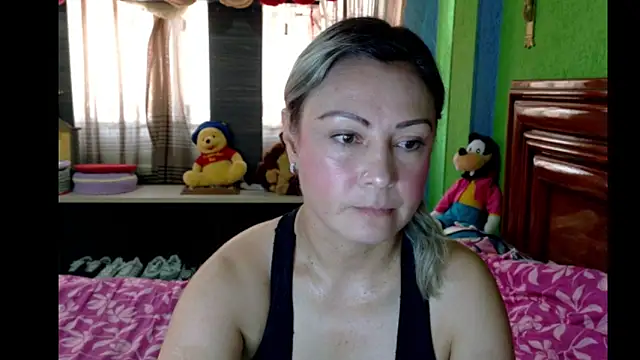 Snapshot of _Charlize_theron_ chatting on 04.18.26 Charlize theron online show from 04.18.26