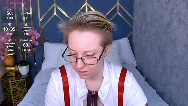 AlexandraGreen online show from 02.28.26