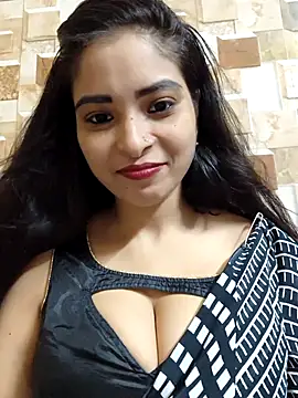 QUEEN-ADITI online show from 10.05.25
