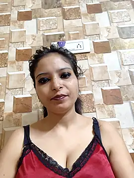 QUEEN-ADITI online show from 11.29.25