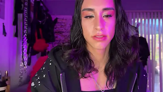 xoFrankie online show from 10.09.25