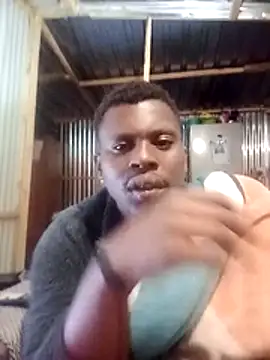 Snapshot of FANTASYROOM23 chatting on 04.15.26 FANTASYROOM23 online show from 04.15.26