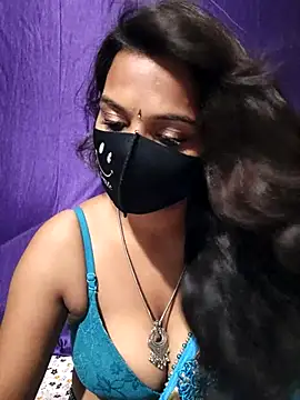 Snapshot of cutie_pei002 chatting on 10.29.25 cutie pei002 online show from 10.29.25