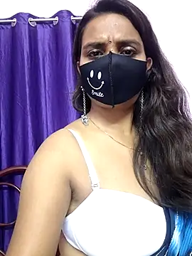 Snapshot of cutie_pei002 chatting on 12.14.25 cutie pei002 online show from 12.14.25