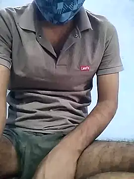 Snapshot of YourTarzan chatting on 10.17.25 YourTarzan online show from 10.17.25