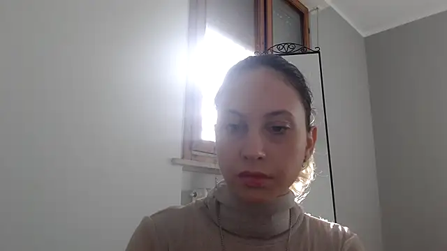 Snapshot of L_Sofia chatting on 09.30.25 L Sofia online show from 09.30.25