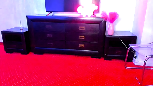 Snapshot of JessicaSky_ chatting on 11.24.25 JessicaSky online show from 11.24.25