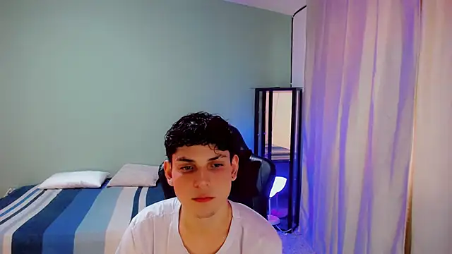 dilan hott  online show from 09.12.25