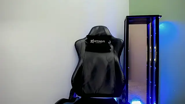 dilan hott  online show from 12.01.25