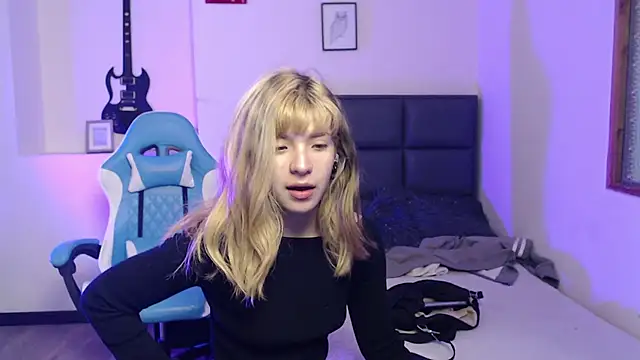 Amnesia  online show from 10.20.25