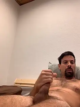 Snapshot of tantrii chatting on 11.06.25 tantrii online show from 11.06.25