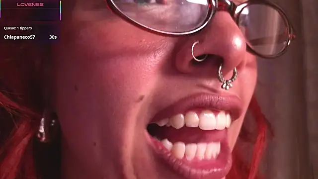 Snapshot of bri_von_dhara__ chatting on 12.13.25 bri von dhara online show from 12.13.25