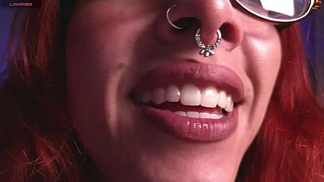 Snapshot of bri_von_dhara__ chatting on 12.16.25 bri von dhara online show from 12.16.25