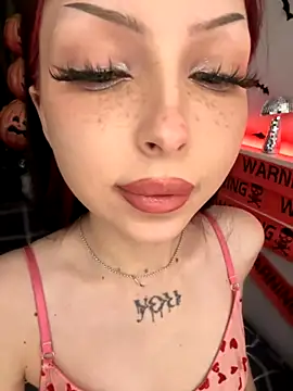 Lina Thornton  online show from 10.16.25