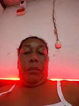 Naomi-Mature online show from 04.16.26