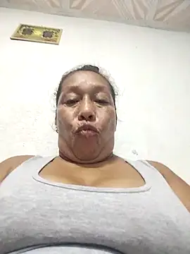 Snapshot of Naomi-Mature chatting on 04.24.26 Naomi-Mature online show from 04.24.26