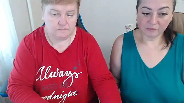 Snapshot of Bertie_Adeline chatting on 10.09.25 Bertie Adeline online show from 10.09.25