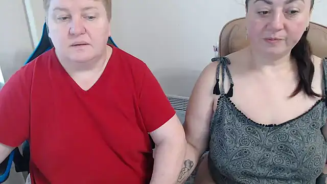 Snapshot of Bertie_Adeline chatting on 12.04.25 Bertie Adeline online show from 12.04.25