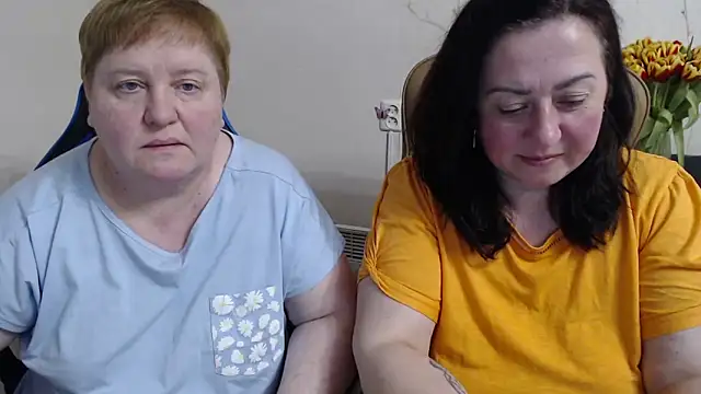 Snapshot of Bertie_Adeline chatting on 03.09.26 Bertie Adeline online show from 03.09.26
