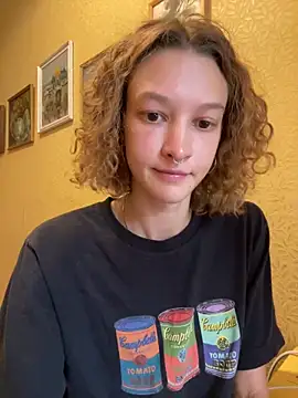 Snapshot of __grace__ chatting on 06.18.26 grace online show from 06.18.26