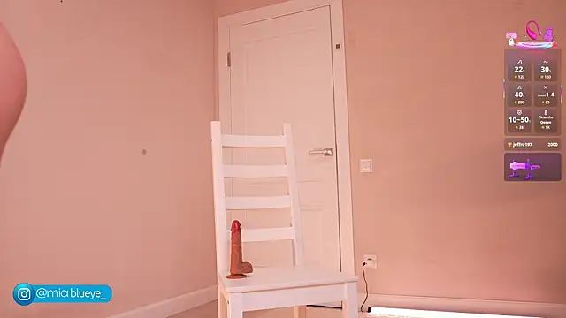 Miablueye online show from 02.20.26