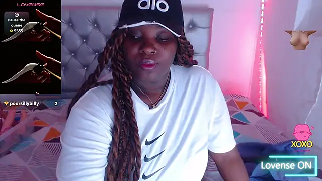 Snapshot of ebony_NeighborMoans chatting on 11.06.25 ebony NeighborMoans online show from 11.06.25