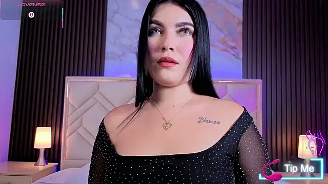 MiaaFarrel online show from 02.25.26