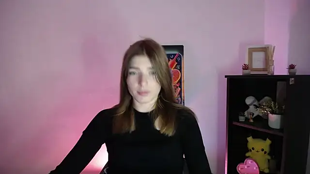 JuiceLips   online show from 09.18.25