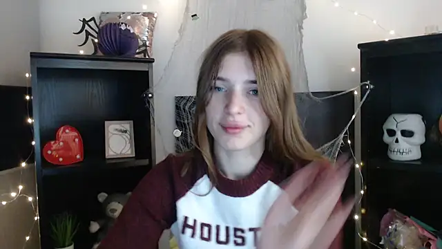 JuiceLips   online show from 11.07.25