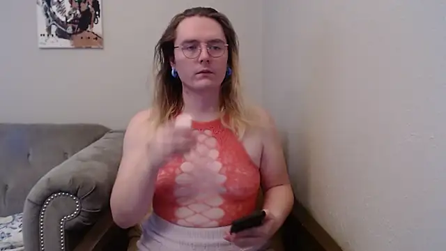 Snapshot of Elliebell chatting on 01.13.26 Elliebell online show from 01.13.26