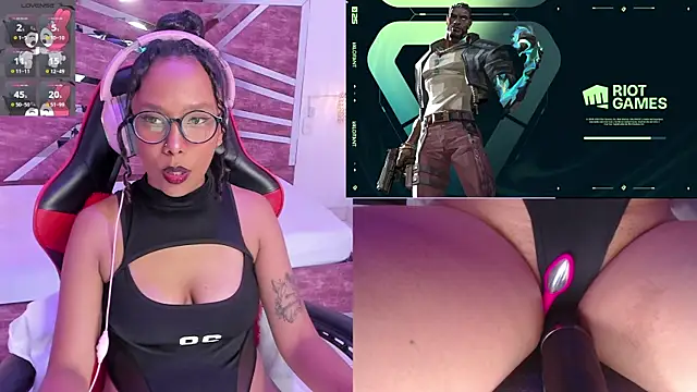 NovaLyn online show from 11.11.25