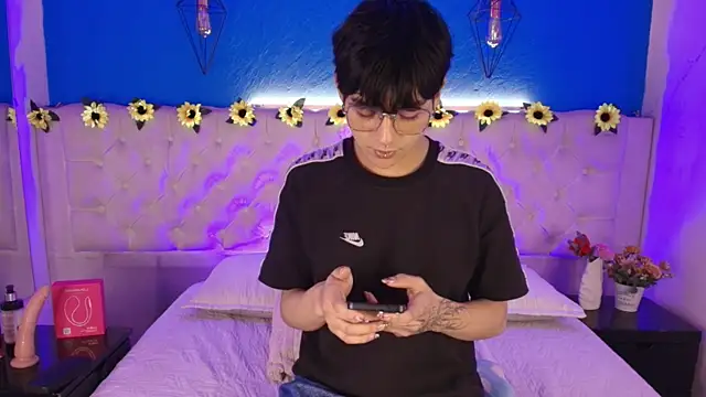 AleAurarashi online show from 04.08.26