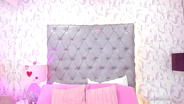 ScarletMore online show from 03.09.26