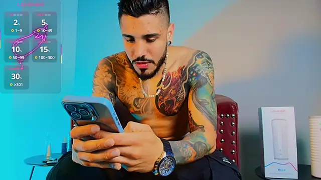 Snapshot of amodeus_bael_ chatting on 09.28.25 amodeus bael online show from 09.28.25