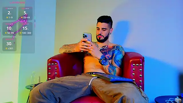 Snapshot of amodeus_bael_ chatting on 09.29.25 amodeus bael online show from 09.29.25