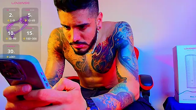 Snapshot of amodeus_bael_ chatting on 10.18.25 amodeus bael online show from 10.18.25