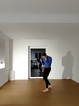 EyesNeverLies online show from 09.14.25