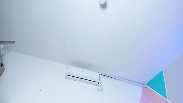 Snapshot of mara_winters_ chatting on 11.14.25 mara winters online show from 11.14.25