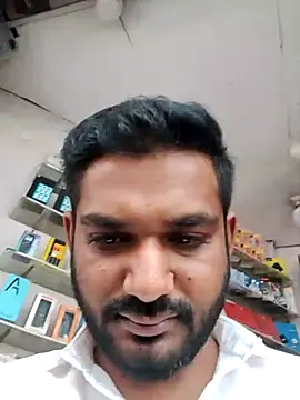 Snapshot of avi007p chatting on 09.12.25 avi007p online show from 09.12.25