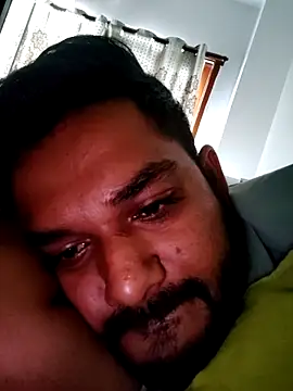 Snapshot of avi007p chatting on 09.14.25 avi007p online show from 09.14.25