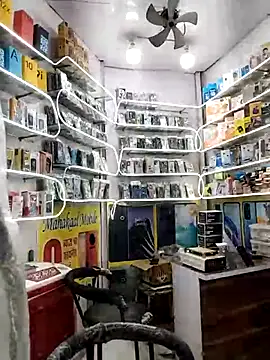 Snapshot of avi007p chatting on 11.25.25 avi007p online show from 11.25.25