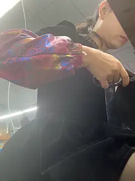 Snapshot of DHJM168 chatting on 11.12.25 DHJM168 online show from 11.12.25