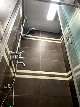 Snapshot of 300-AMAM chatting on 10.07.25 300-AMAM online show from 10.07.25