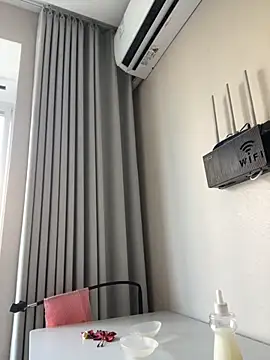 Snapshot of 300-AMAM chatting on 10.11.25 300-AMAM online show from 10.11.25