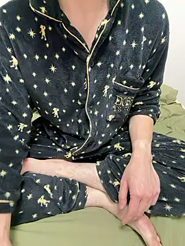 Snapshot of hijin11415 chatting on 10.20.25 hijin11415 online show from 10.20.25