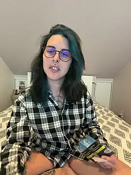 Snapshot of LadyNocturne chatting on 05.19.26 LadyNocturne online show from 05.19.26