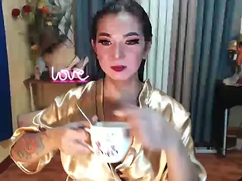 Snapshot of Fujiko2020 chatting on 06.24.26 Fujiko2020 online show from 06.24.26