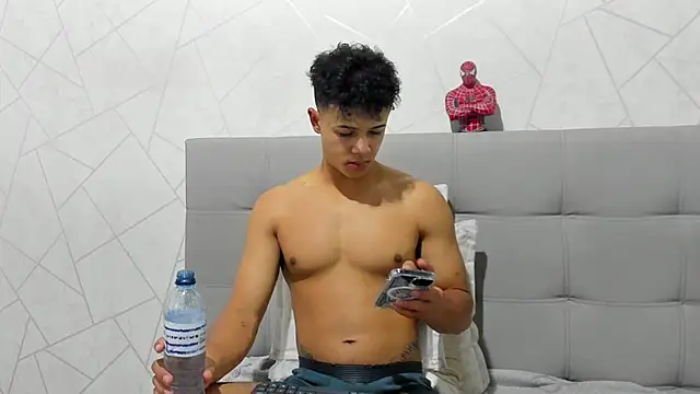 Snapshot of Alex_Colton7 chatting on 09.22.25 Alex Colton7 online show from 09.22.25