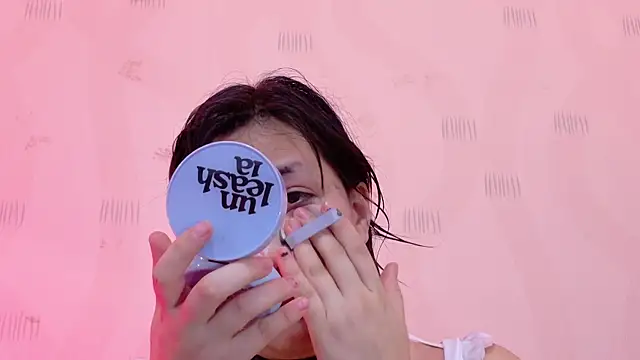 Snapshot of cosplaydate chatting on 09.21.25 cosplaydate online show from 09.21.25